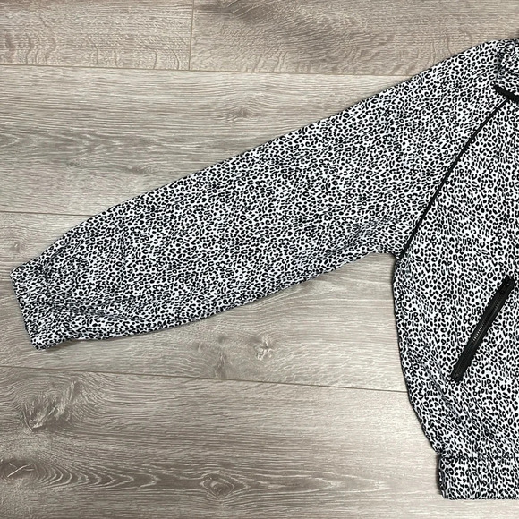 NWOT Anthropologie Allfenix All Fenix Leopard Print White Black Crop Jacket L - Picture 5 of 16